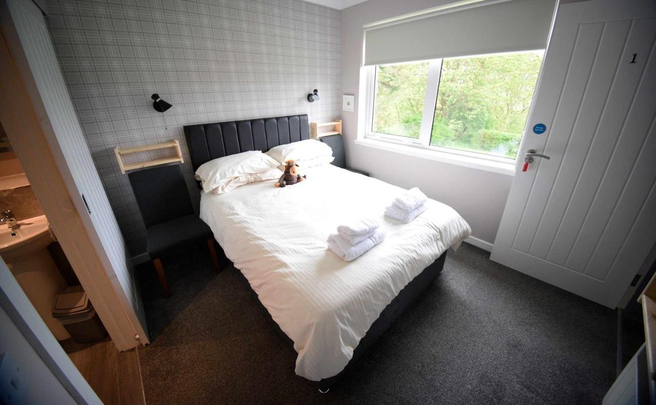 5 Glenconon Bed And Breakfast 乌伊格 外观 照片