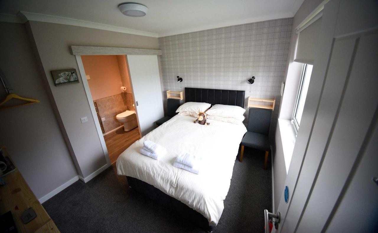 5 Glenconon Bed And Breakfast 乌伊格 外观 照片